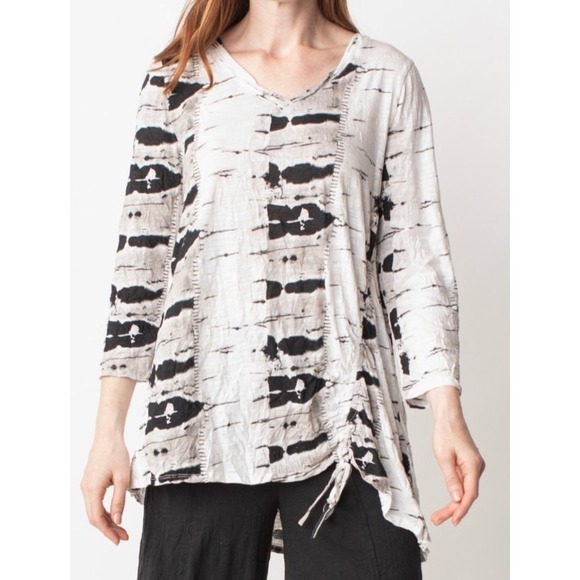 Habitat Tops - NEW‎ LIV by Habitat Shibori Tie-Dye Crinkle Ruched Tunic Size S White/Black